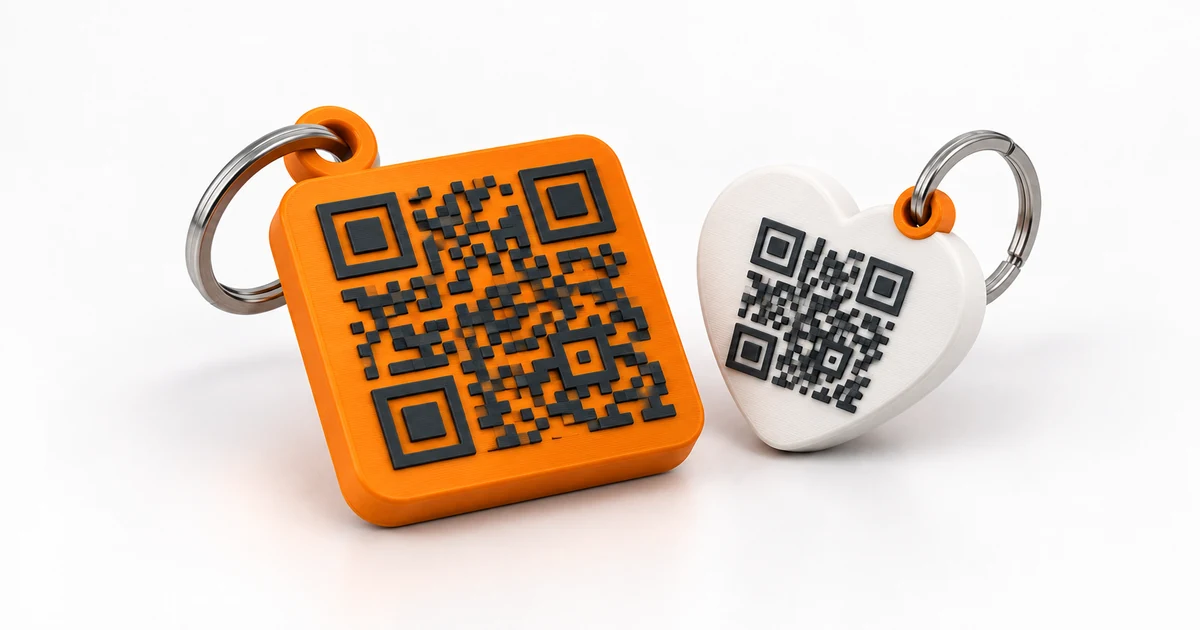 Объёмный брелок с QR-кодом и отверстием под кольцо